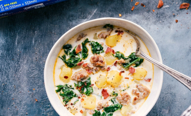 
Slow Cooker Zuppa Toscana Soup
